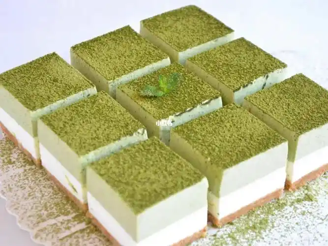 抹茶酸奶慕斯蛋糕无需烤箱0失败