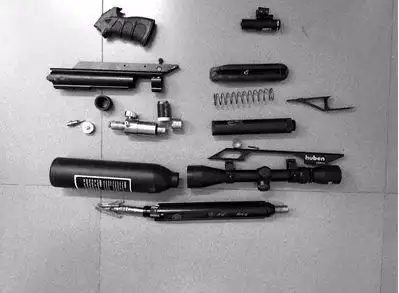 枪管制造有多难,铸造件百分百炸膛,只能用铁棒钻孔