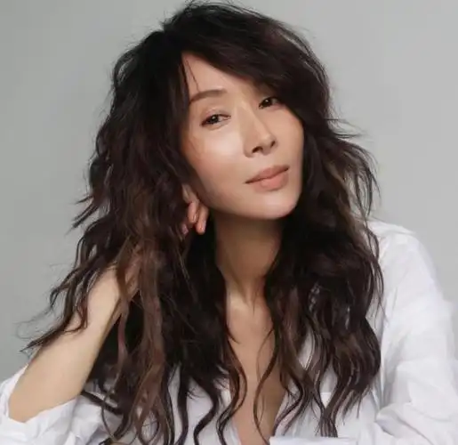 焦恩俊的老婆(焦恩俊50岁妻子拍写真)