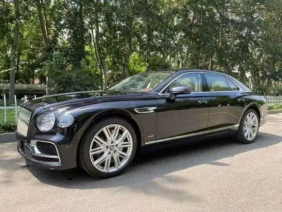 21款宾利飞驰w12天津现车年底钜惠40万