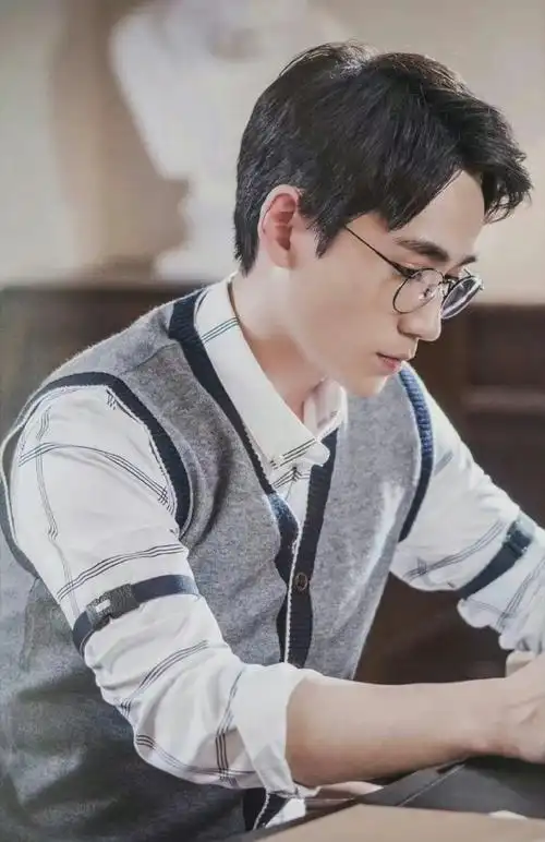 朱一龙电影东极岛##朱一龙提名百花奖最佳男主角##朱一龙#《镇魂》