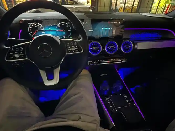 提车心情,寻找奔驰eqb组织