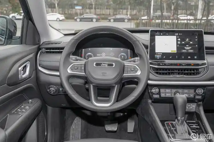 【指南者2021款220t 精英版方向盘汽车图片-汽车图片大全】-易车