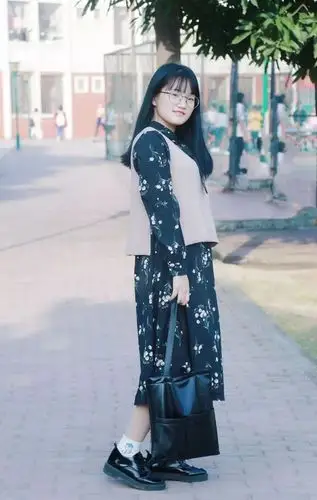 素人改造看纯路人如何完美逆袭成大众女神