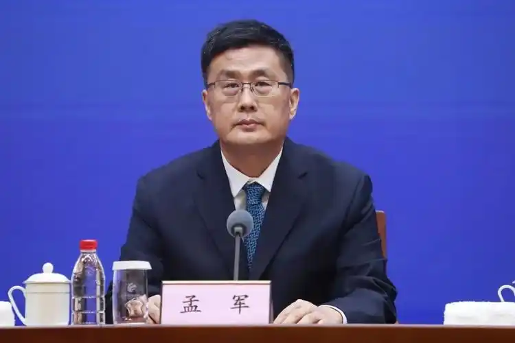 孟军答:粮食收购是衔接粮食生产与流通的关键一环,在促进粮食生产