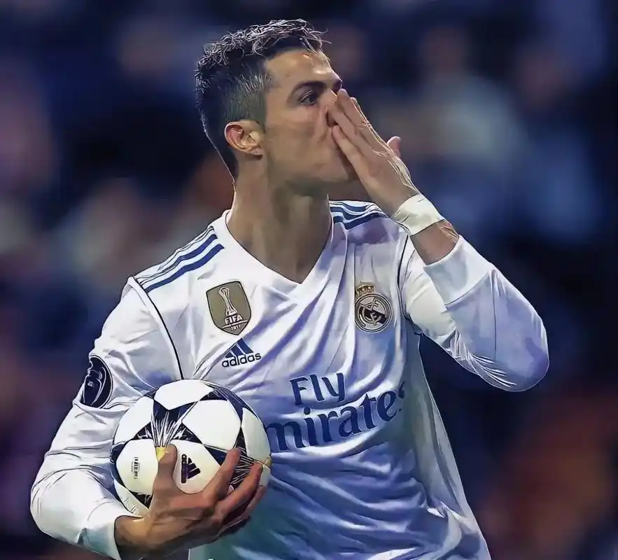 也许足球不能踢一辈子但热爱可以#c罗头像 #致永远的孤勇者c - 抖音