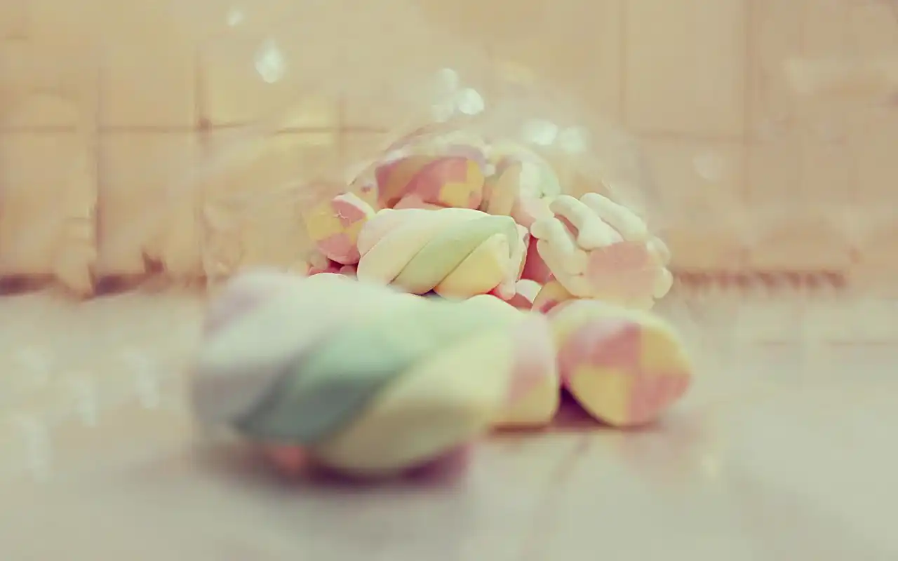 可爱棉花糖唯美风格桌面壁纸