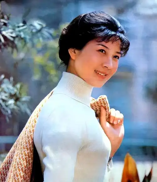 晋剧演员吴海燕简介(每个人的机遇是不同的而自己并不后悔当初的决定)