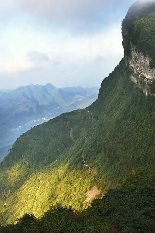 渝东南最大佛教圣地一酉阳龙头山