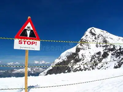 站牌汽车标志公共标示