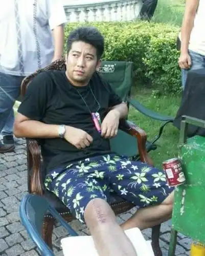 导演李大为遗体告别,董洁刘威等演员送别,网友:陈坤刘亦菲呢?