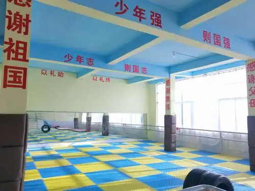 新精武培训中心 寒假班招生了前30名预交19.