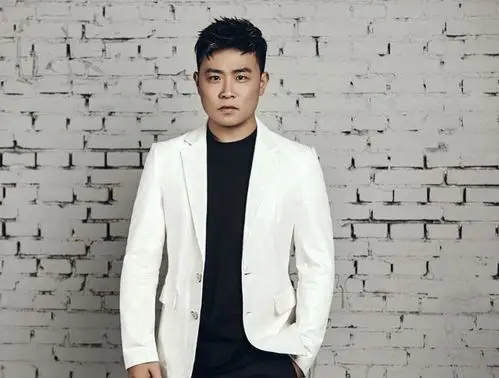 内地歌手贺一航年龄多大了几岁了 详细个人资料及老婆是谁揭秘