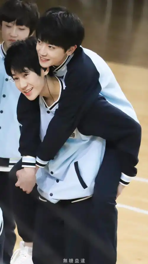 念念芽关注打开新页热度(3275)评论(81)推荐祺泽tf家族展开台风娱乐