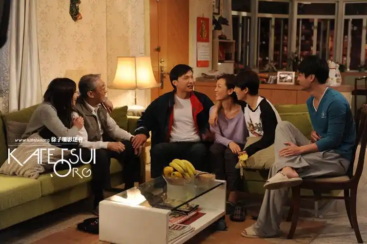 电视剧团圆罗仲谦角色剧照图片