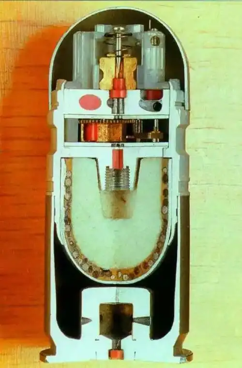 美制40毫米榴弹刨面图最前端的就是m551引信印象较为深刻的是2016年