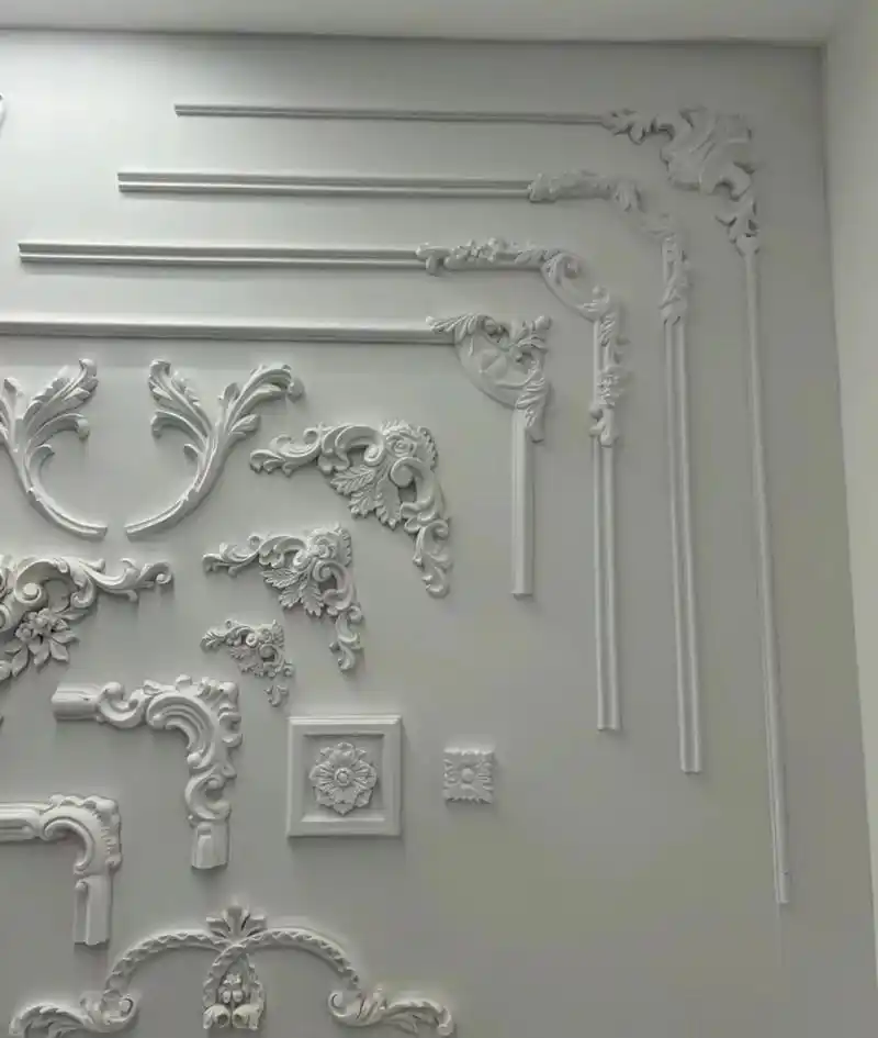 客厅背景墙都能用石膏线条去装饰,搭配法式装修风格,性价比之神