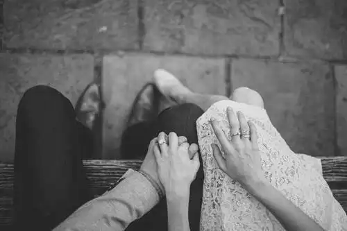 牵手的幸福唯美情侣图片只想跟你在一起