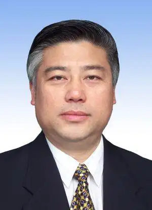 省人大副主任副省长省高院院长简历