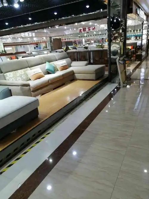 香河家具城-"坐班车去的,回龙观龙华园美廉美超市门口,.