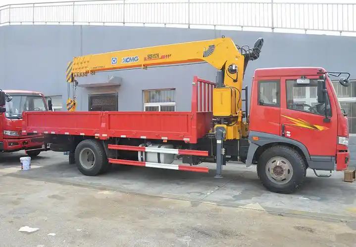 徐工随车起重机图片