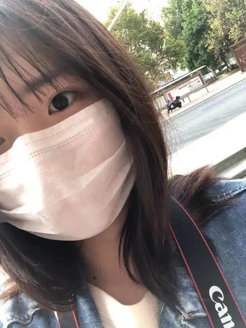 口罩自拍第二期早点回学校见那些可爱的人儿们