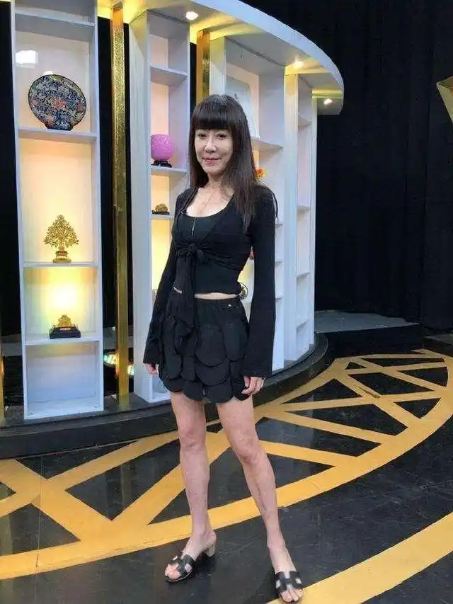 台湾艺人罗霈颖离奇去世!刘德华曾对她说:我要照顾你一生一世