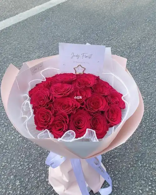 19朵红玫瑰花束78159395