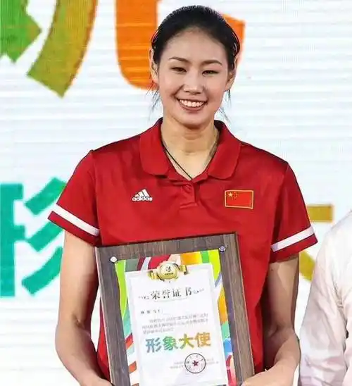 颜妮受邀出任赛事推荐官,助力排球发展_中国女排_球迷_推广