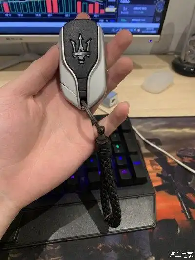 玛莎拉蒂吉博力2021款简单提车作业