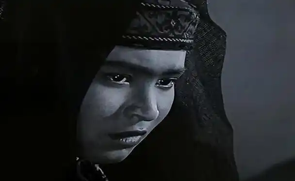 "古兰丹姆"阿依夏木:16岁走红,遵母命未从影,47岁从粮店病退