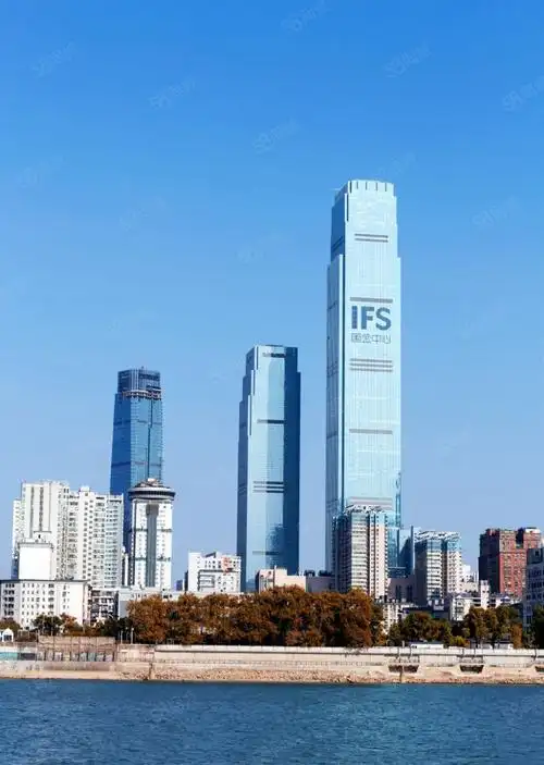 【9图】国金中心,长沙高楼,地标建筑,精装带家具,价格好谈,长沙芙蓉解
