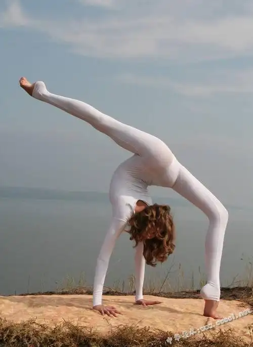 柔术女孩的白色紧身衣写真集(11)