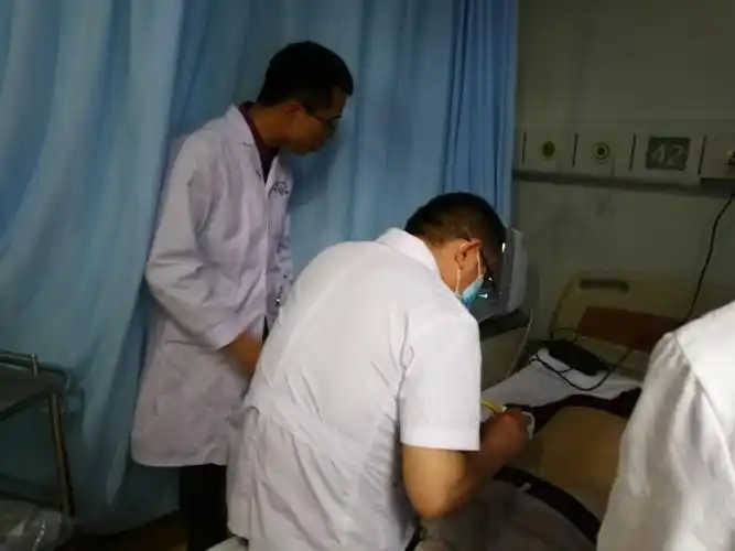 指导我科临床医生进行b超操作