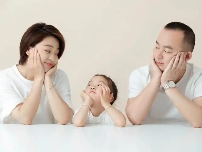 超有爱的一家三口成都全家福亲子照