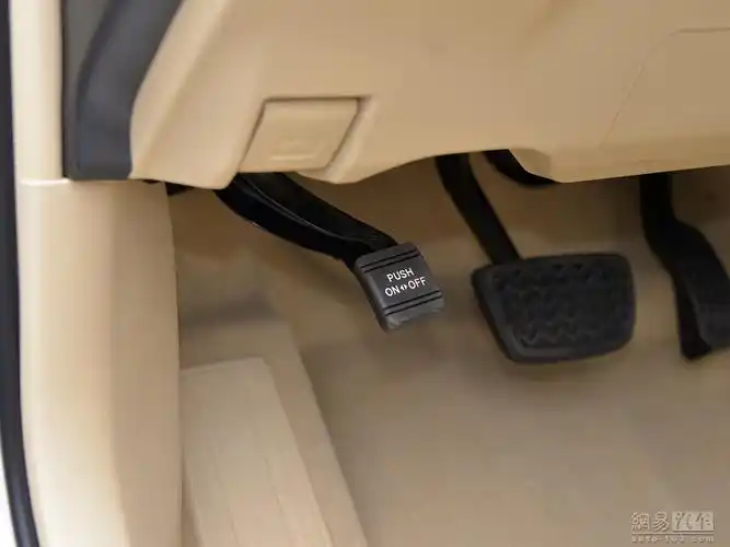 丰田新凯美瑞 2016款 十周年 2.0g d-4s领先版