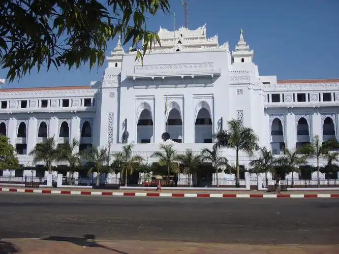 缅甸仰光 内比都 蒲甘 曼德勒 茵莱湖8日跟团游