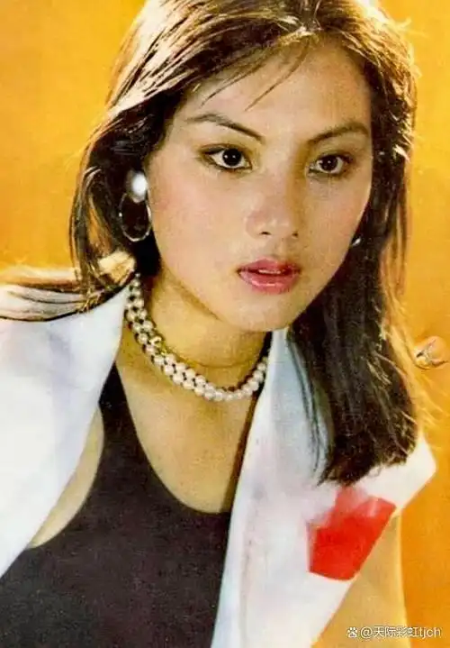 乐韵,出生于中国上海,演员