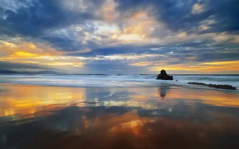 夕阳西下浪漫黄昏风景桌面壁纸