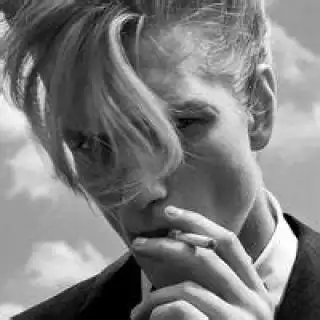 欧美男生抽烟超拽头像