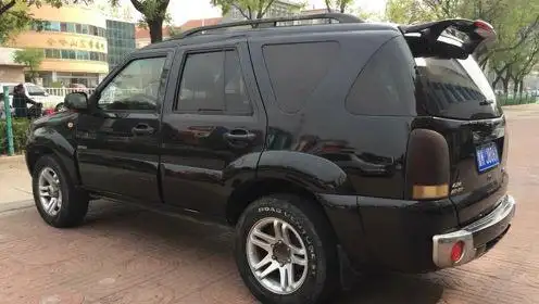 看完这个视频,求黑色面包车司机的心理阴影面积