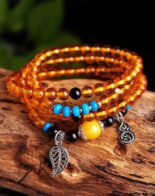 琥珀,蜜蜡手串如何保养和盘玩?