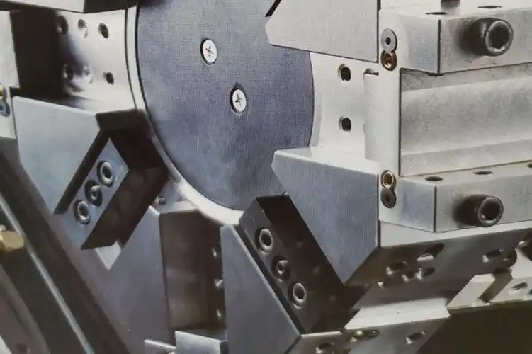 数控车床根据其功能,刀架上可安装的刀具数量—般为4把,6把,8把,10把