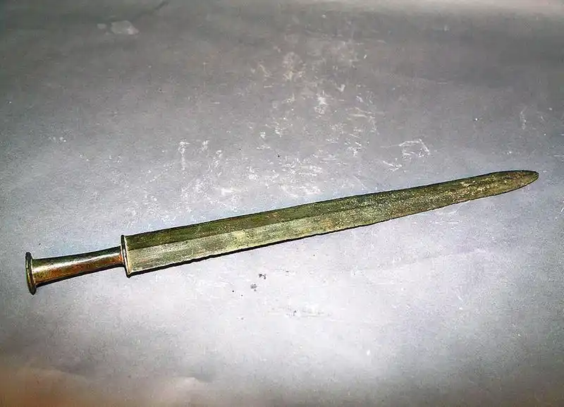 原创秦始皇为何能一统天下专家秦国的这些兵器不应该在当年出现