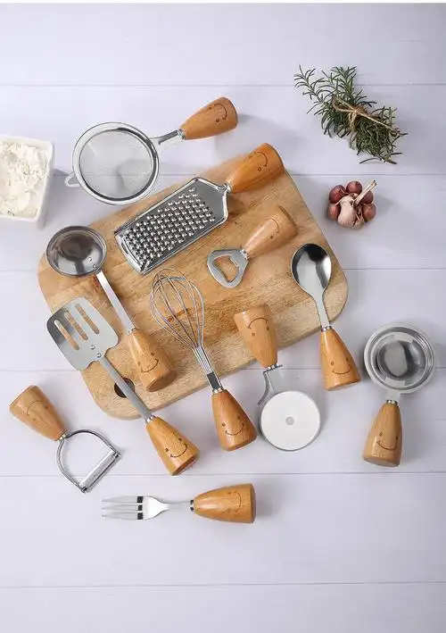 明暖厨具不锈钢木制短柄创意笑脸圆木柄小厨具套装打蛋器刨丝器披萨