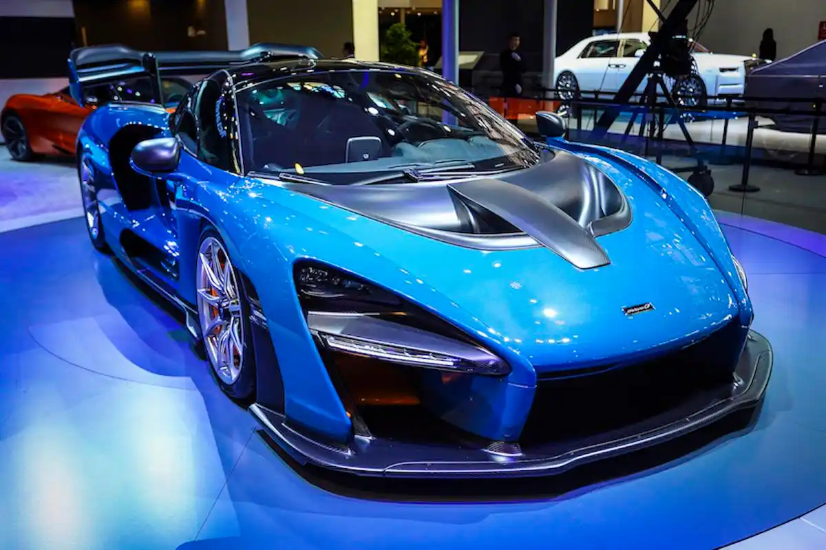 车上的电瓶多久更换一次?车主因为疏忽,导致车子提前退休