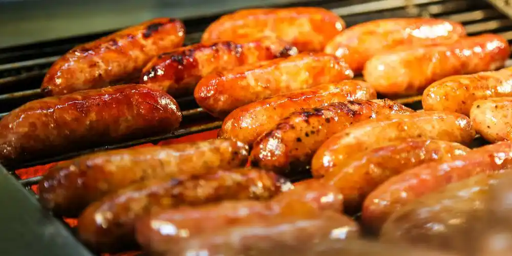 不仅如此,在我们的烧烤,西式简餐里热狗也是常客