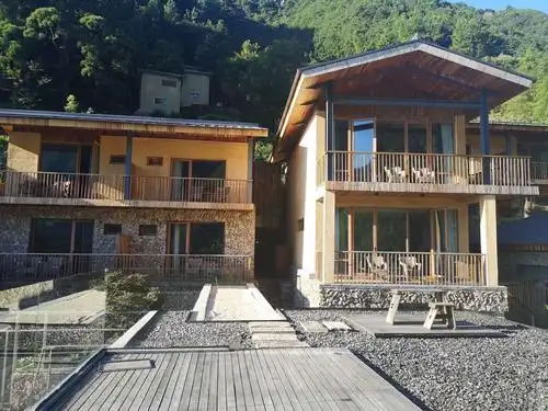 松阳榔树村(原舍揽树山房)