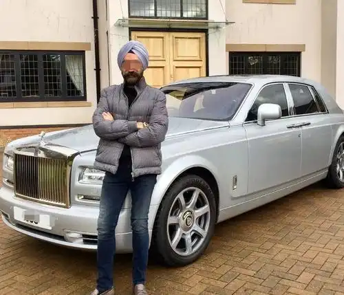 最"任性"大爷,一口气买7辆劳斯莱斯,颜色还要不一样