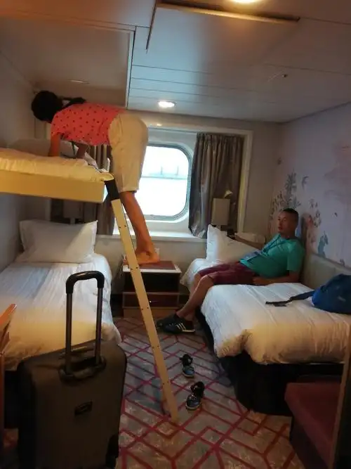 房间不是很大,但是布局合理,干净,整洁,看着很舒服!